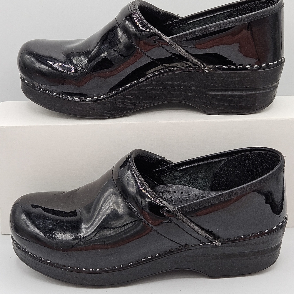 Dansko patent leather clogs size 38 US size 7.5-8